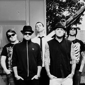 Good Charlotte Profile piano notes, guitar tabs for Piano, Vocal & Guitar. Easy to transpose or transcribe. Learn how to play, download song progression by artist