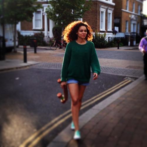 Izzy Bizu White Tiger profile picture