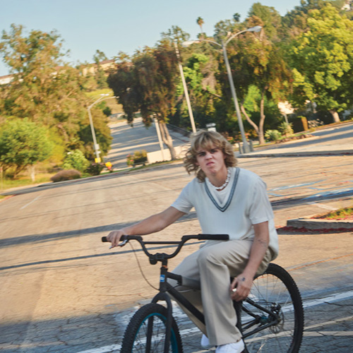 The Kid LAROI Thousand Miles pictures The Kid LAROI Thousand Miles profile picture